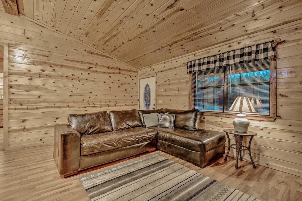 Broken Bow Starlight Cabin With Private Hot Tub! Dış mekan fotoğraf